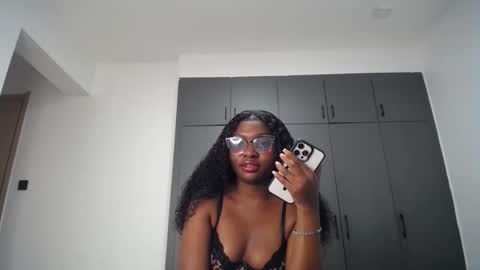 Snapshot of cute_ass18 chatting on May 28, 2026, 9:01 pm Liya online show from May 28, 2026, 9:01 pm