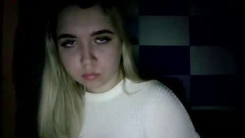 cute_beauty05 online show from October 23, 2025, 9:35 pm
