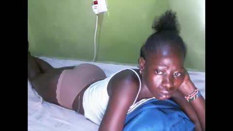 cute_doria online show from October 1, 2025, 12:49 am