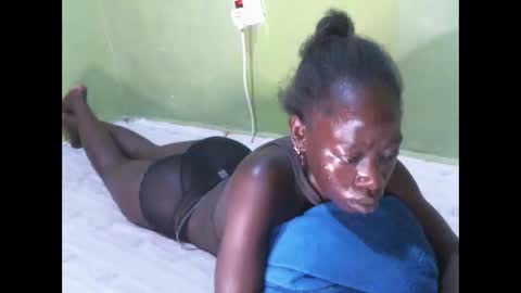 cute_doria online show from October 8, 2025, 2:53 am