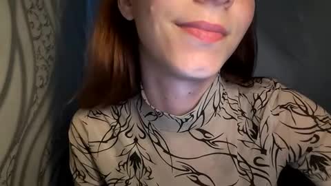 Snapshot of cute_foxis chatting on June 15, 2026, 8:22 pm cute_foxis online show from June 15, 2026, 8:22 pm