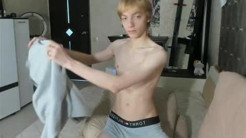 Snapshot of cute_grecha chatting on April 28, 2026, 5:56 am Grisha online show from April 28, 2026, 5:56 am