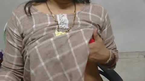 kashmira online show from February 17, 2026, 4:13 pm