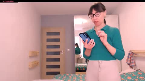 cute_lion_ online show from January 17, 2026, 1:05 pm