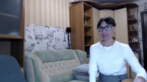 cute_lion_ online show from June 15, 2026, 1:13 pm
