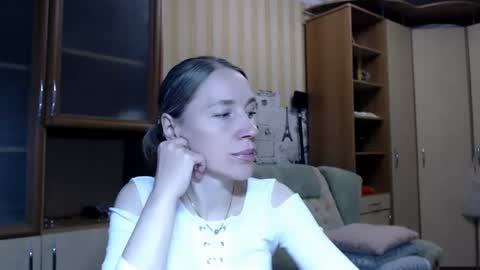 cute_lion_ online show from June 20, 2026, 12:30 pm