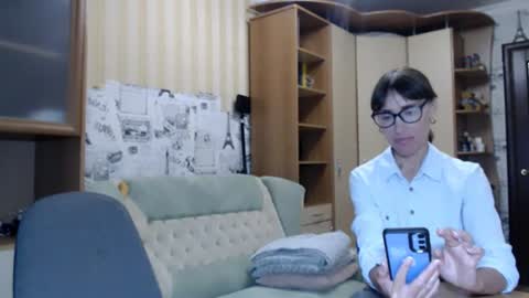 cute_lion_ online show from July 4, 2026, 12:00 pm