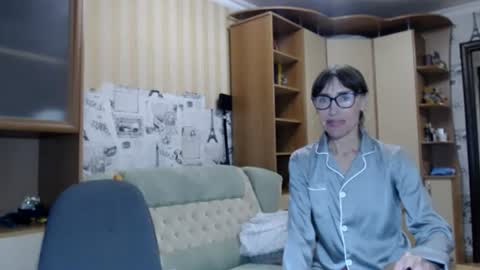 cute_lion_ online show from July 9, 2026, 12:20 pm