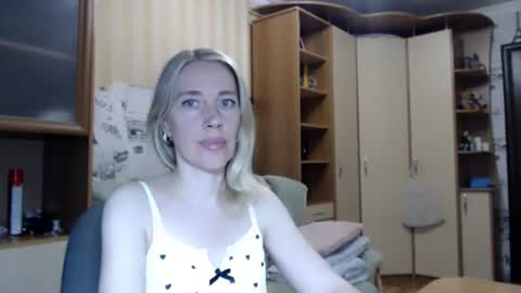 cute_lion_ online show from July 15, 2026, 7:41 pm