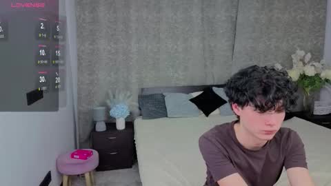 Mike online show from December 3, 2025, 7:45 pm