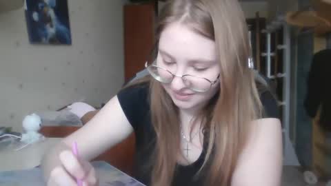 Veronica online show from March 10, 2025, 11:42 am