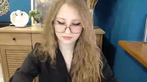 Veronica online show from March 27, 2026, 7:36 am