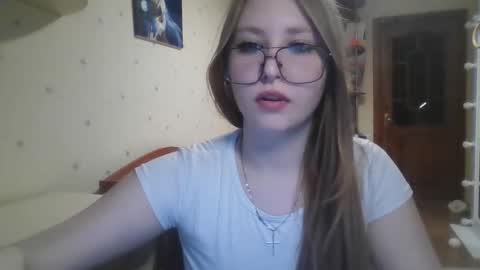 Veronica online show from April 5, 2026, 5:43 pm