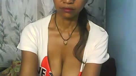 Snapshot of cute_moll chatting on February 20, 2025, 12:25 pm murielle online show from February 20, 2025, 12:25 pm