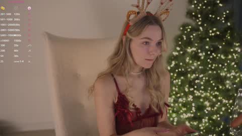 Snapshot of cute_pie_an chatting on December 29, 2024, 8:37 pm AN online show from December 29, 2024, 8:37 pm