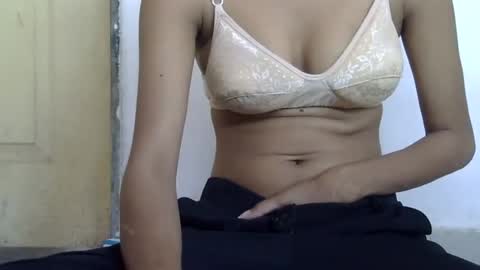 ruhi online show from July 13, 2026, 2:14 am