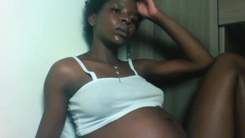 Snapshot of cute_sexy3 chatting on January 19, 2025, 5:39 pm SHARON online show from January 19, 2025, 5:39 pm