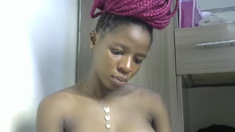 Snapshot of cute_sexy3 chatting on February 7, 2025, 6:13 pm SHARON online show from February 7, 2025, 6:13 pm