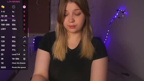 Sasha online show from October 28, 2025, 6:21 pm