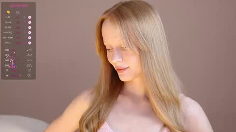 Snapshot of cute_shine chatting on February 14, 2025, 9:45 am  Hey im Kristina Thank you for your support  online show from February 14, 2025, 9:45 am