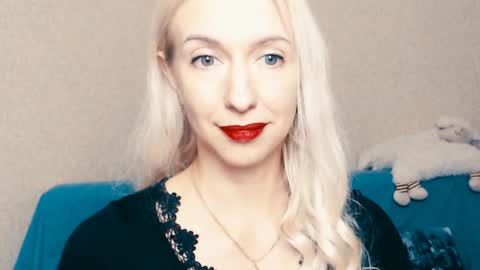 Snapshot of cute_smile_shy chatting on December 26, 2024, 2:05 pm cute_smile_shy online show from December 26, 2024, 2:05 pm