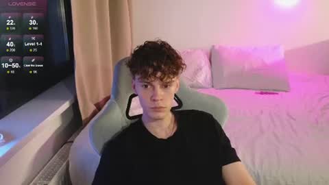 Snapshot of cute_thomas chatting on July 14, 2026, 8:03 pm Thomas - online show from July 14, 2026, 8:03 pm