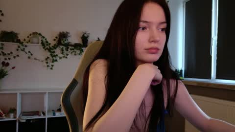 Anie online show from June 30, 2026, 6:31 pm