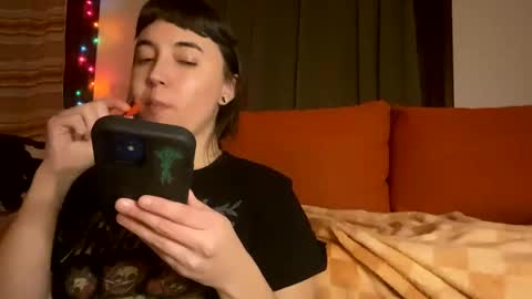 Snapshot of cuteballoons chatting on January 6, 2025, 12:59 am CuteBalloons online show from January 6, 2025, 12:59 am