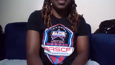 Cuteberry87 online show from November 22, 2025, 8:19 pm