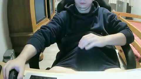 Snapshot of cuteboy090 chatting on October 3, 2025, 11:46 pm Cuteboy090 online show from October 3, 2025, 11:46 pm