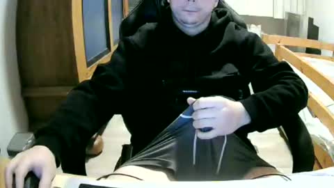 Snapshot of cuteboy090 chatting on February 18, 2026, 11:01 pm Cuteboy090 online show from February 18, 2026, 11:01 pm