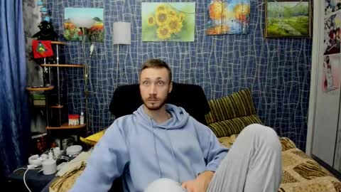 cuteboy228 online show from February 11, 2026, 12:37 am