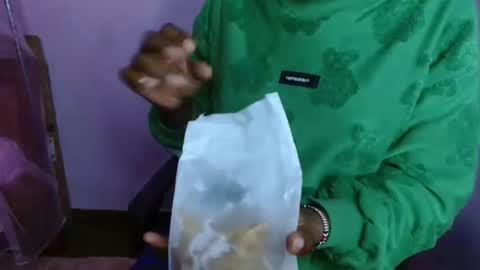 Snapshot of cutebuu chatting on March 6, 2026, 9:50 am cutebuu online show from March 6, 2026, 9:50 am