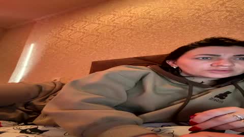 Cherry Girl online show from April 19, 2026, 3:11 pm