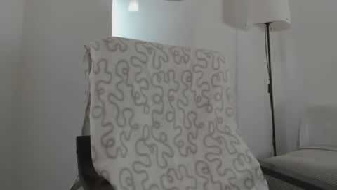 cuteeboy online show from March 5, 2025, 6:33 am