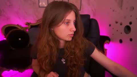 Foxy online show from June 12, 2026, 12:59 pm
