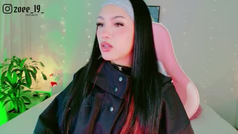 Zoe  online show from March 24, 2026, 2:49 am