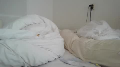 Cutegoth online show from October 5, 2025, 11:08 am