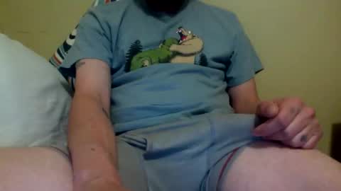 cutehungboi online show from November 18, 2025, 6:51 am