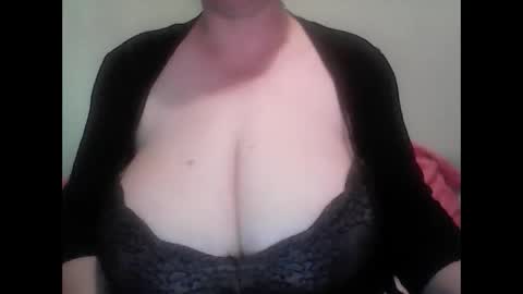 Snapshot of cutejessytom chatting on June 5, 2026, 2:23 pm Jessy online show from June 5, 2026, 2:23 pm