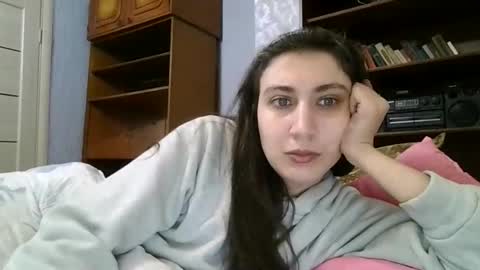 cutekattie online show from November 30, 2025, 3:43 am