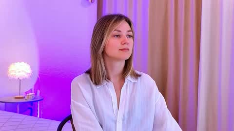 cutemirage online show from February 7, 2026, 2:43 pm