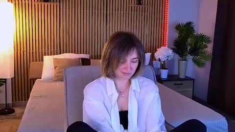 Snapshot of cutemirage chatting on May 2, 2026, 2:44 pm cutemirage online show from May 2, 2026, 2:44 pm