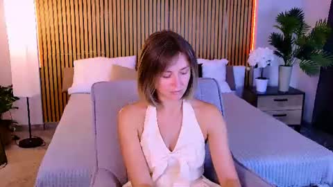 cutemirage online show from June 11, 2026, 2:48 pm