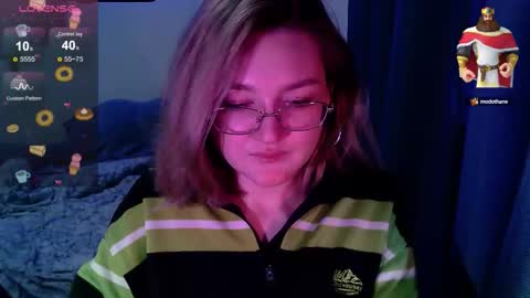 Snapshot of cutepie33 chatting on September 16, 2025, 4:52 pm cutepie33 online show from September 16, 2025, 4:52 pm