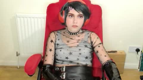 cutest_princess online show from April 25, 2026, 9:56 pm