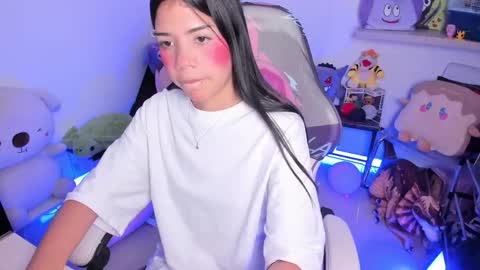 Snapshot of cutestephuwu chatting on October 17, 2025, 12:47 am  - independent model online show from October 17, 2025, 12:47 am