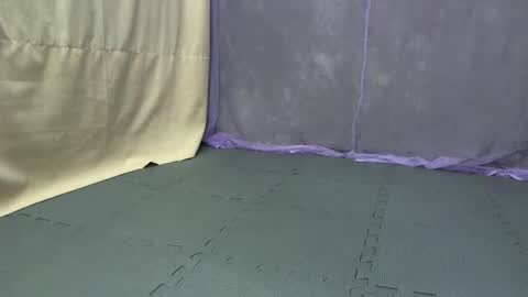 Snapshot of cutetinyasian143_ chatting on November 10, 2025, 6:01 am cutetinyasian143_ online show from November 10, 2025, 6:01 am