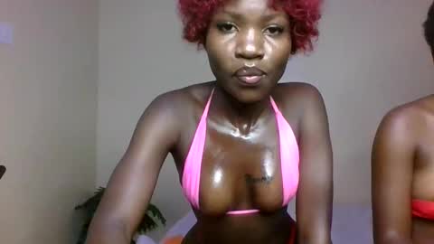cutey_mara online show from April 30, 2026, 5:14 am