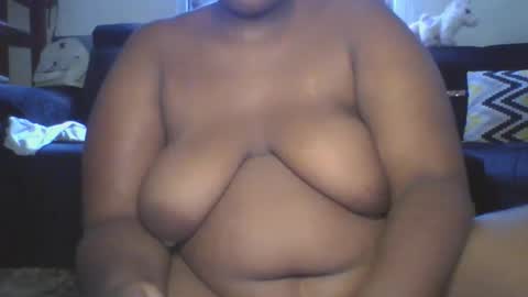 cutey_mellanin online show from October 5, 2025, 1:09 pm